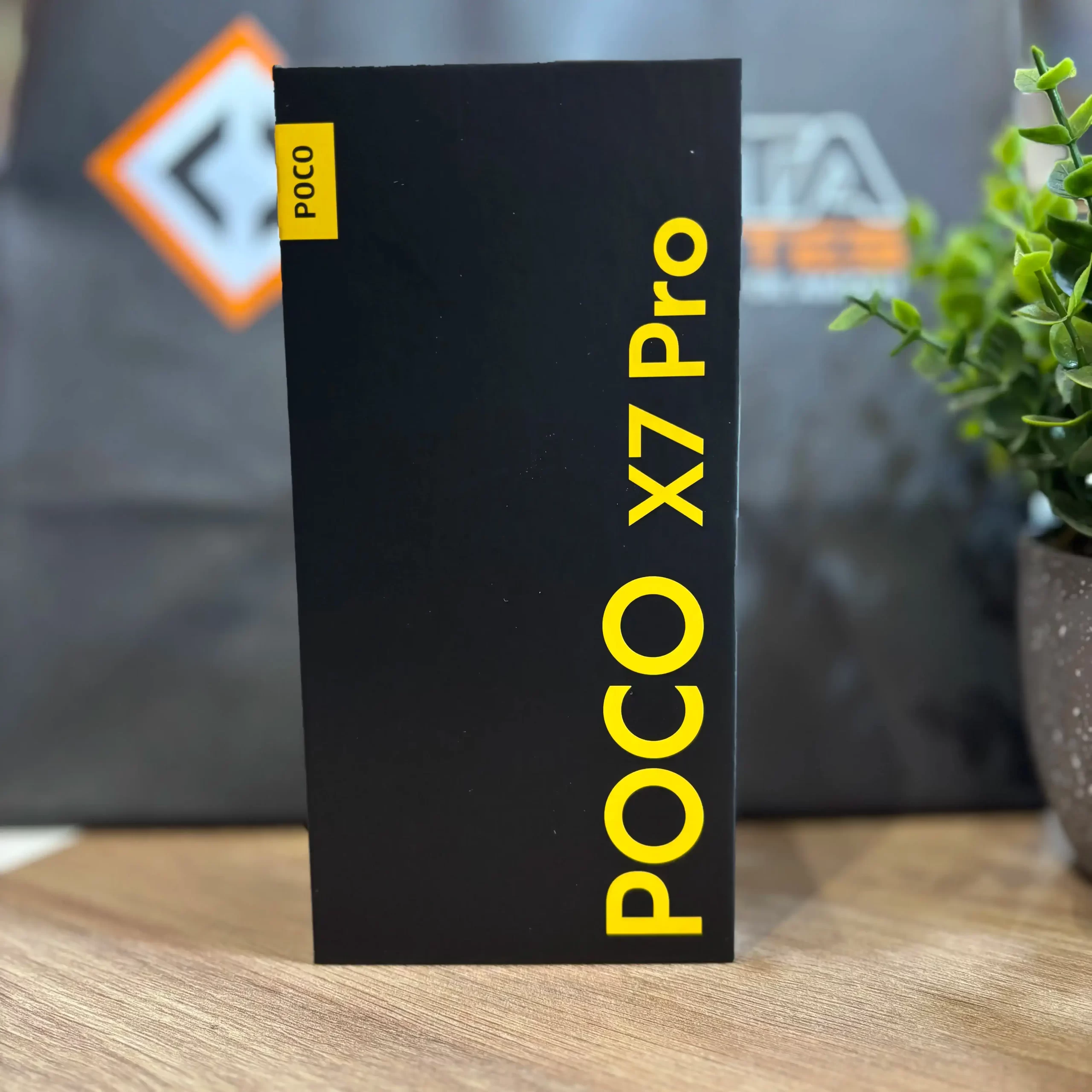 POCO X7 Pro 256GB Xiaomi com design moderno e alto desempenho